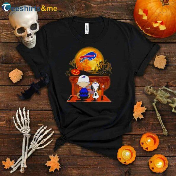 Snoopy-And-Charlie-Brown-Buffalo-Bills-Halloween-Pumpkin-T-shirt